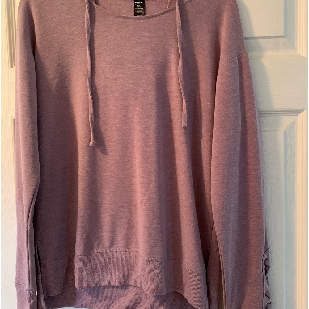 Super soft light weight hoodie with cute detail on the sleeve light purple